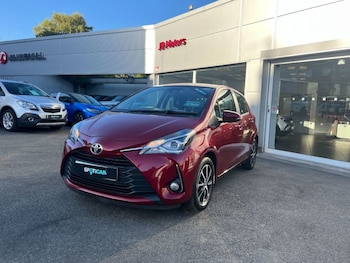 2019 - 1.5 VVT-i Icon Tech Nav 6-Speed Manual 5dr**FSH+SAT NAV+REAR CAMERA**