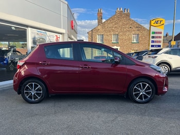 Used Toyota Yaris 2019 for sale - 75830181: Photo