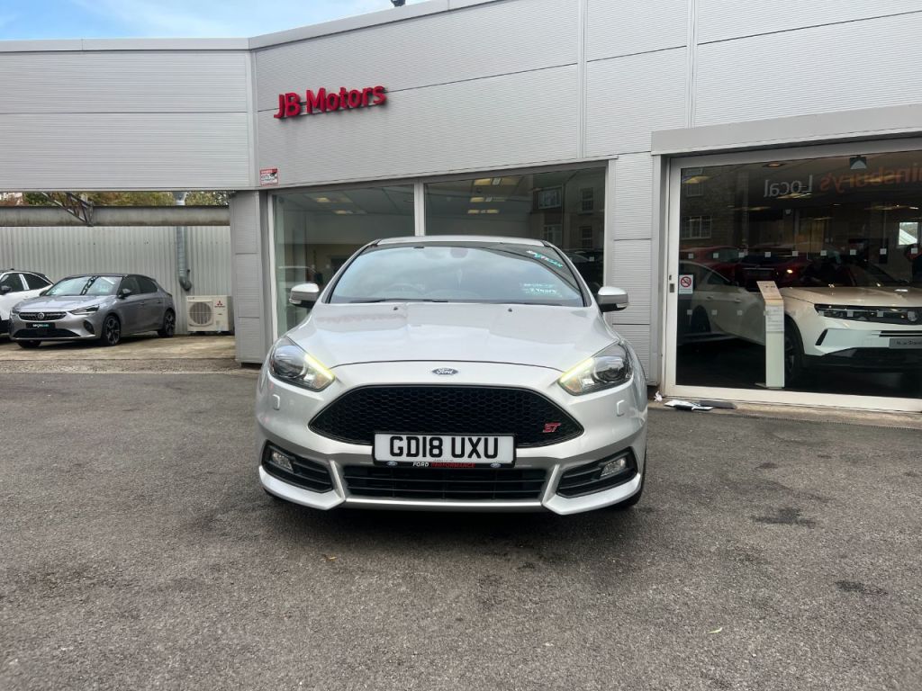 Used Ford Focus 2018 for sale - 76162588: Photo 3