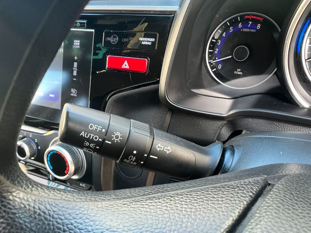 Used Honda Jazz 2017 for sale - 76616935: Photo 36