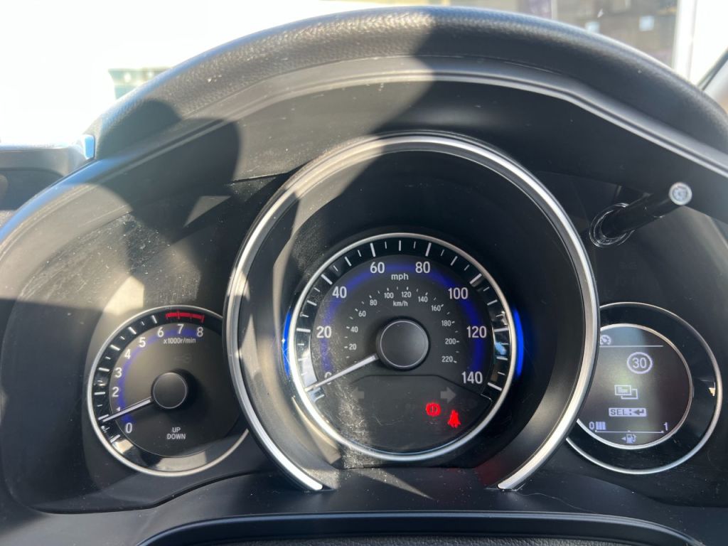 Used Honda Jazz 2017 for sale - 76616935: Photo 40