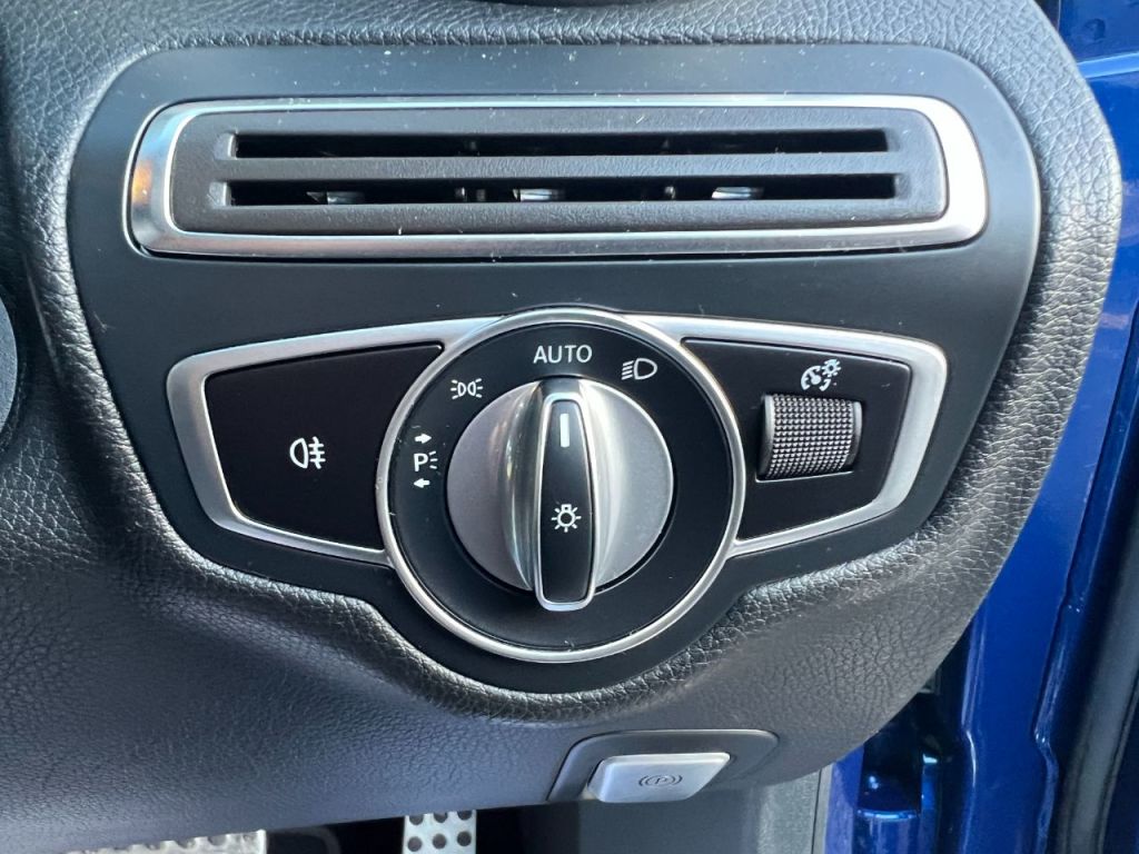 Used Mercedes-Benz C Class 2019 for sale - 76751007: Photo 38