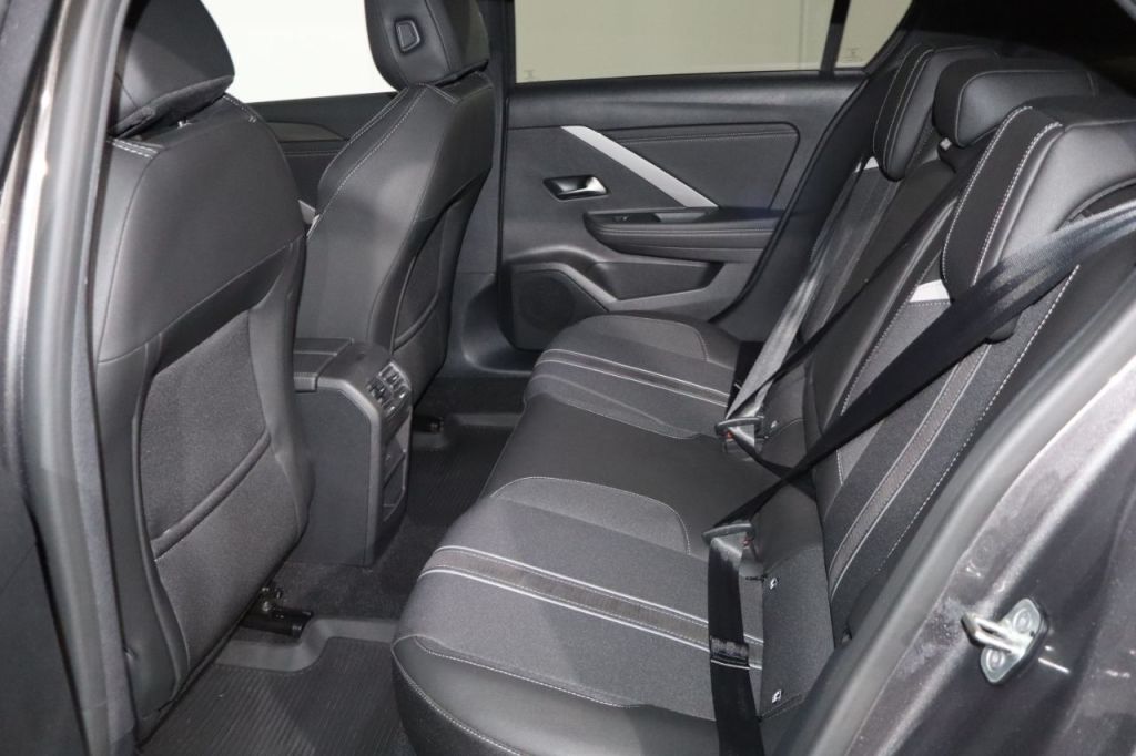 Used Vauxhall Astra 2024 for sale - 76428960: Photo 12