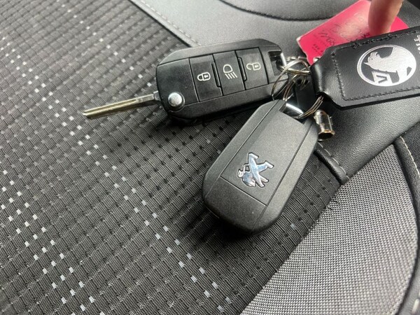 Used Peugeot 2008 2018 for sale - 75087246: Photo 43