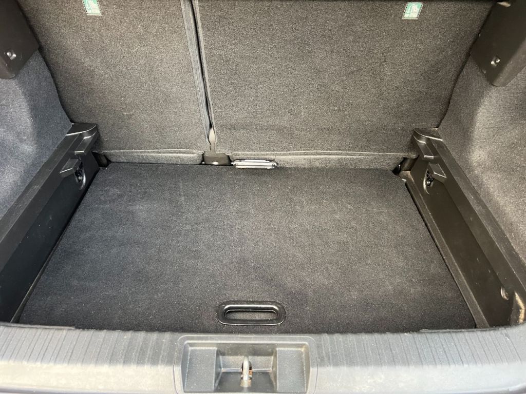 Used Renault Captur 2020 for sale - 76428907: Photo 17