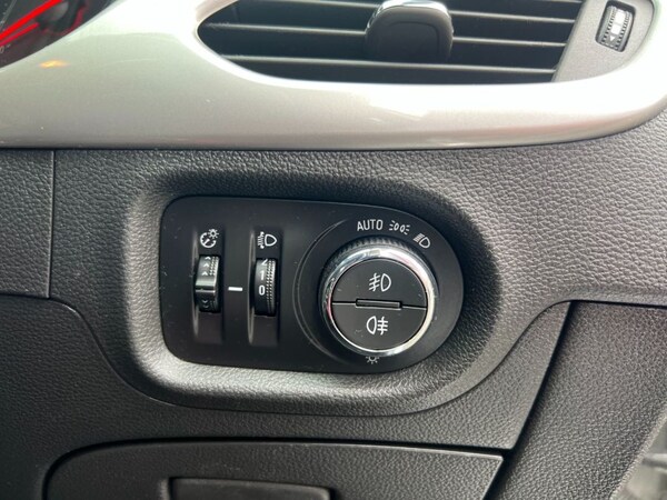 Used Vauxhall Astra 2021 for sale - 76162567: Photo 44