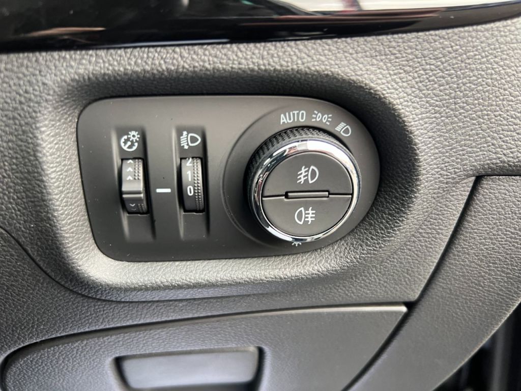 Used Vauxhall Astra 2021 for sale - 76590654: Photo 25