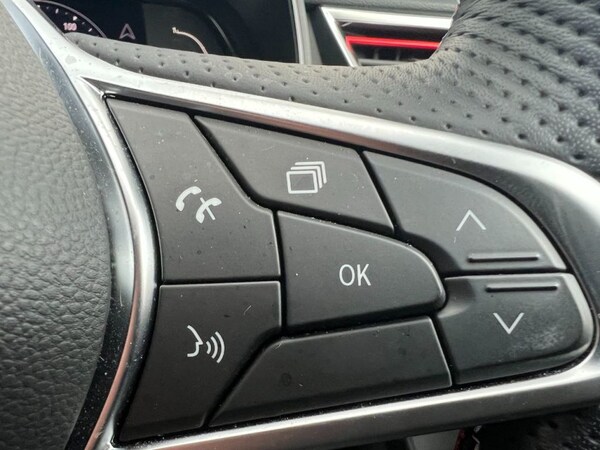 Used Renault Clio 2022 for sale - 76197177: Photo 31