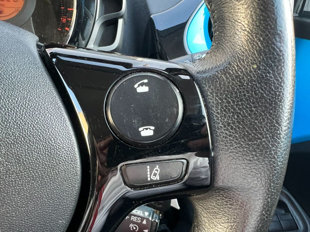 Used Toyota AYGO 2015 for sale - 78153397: Photo 34