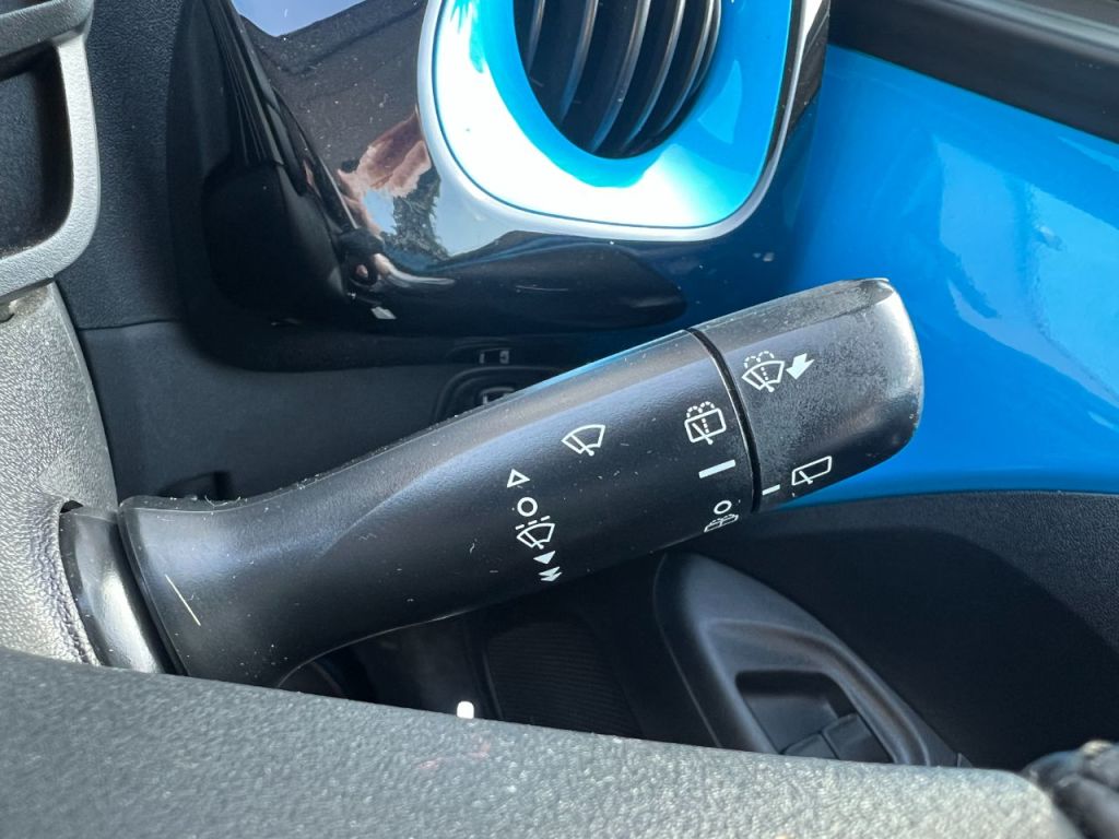 Used Toyota AYGO 2015 for sale - 78153397: Photo 37