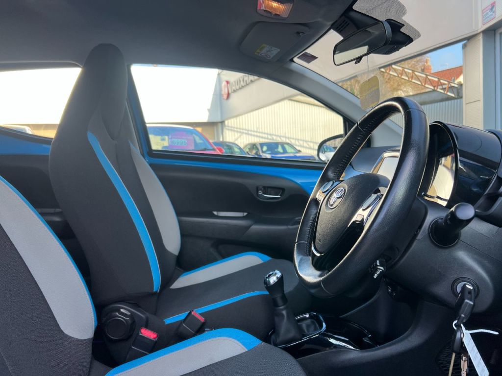 Used Toyota AYGO 2015 for sale - 78153397: Photo 8