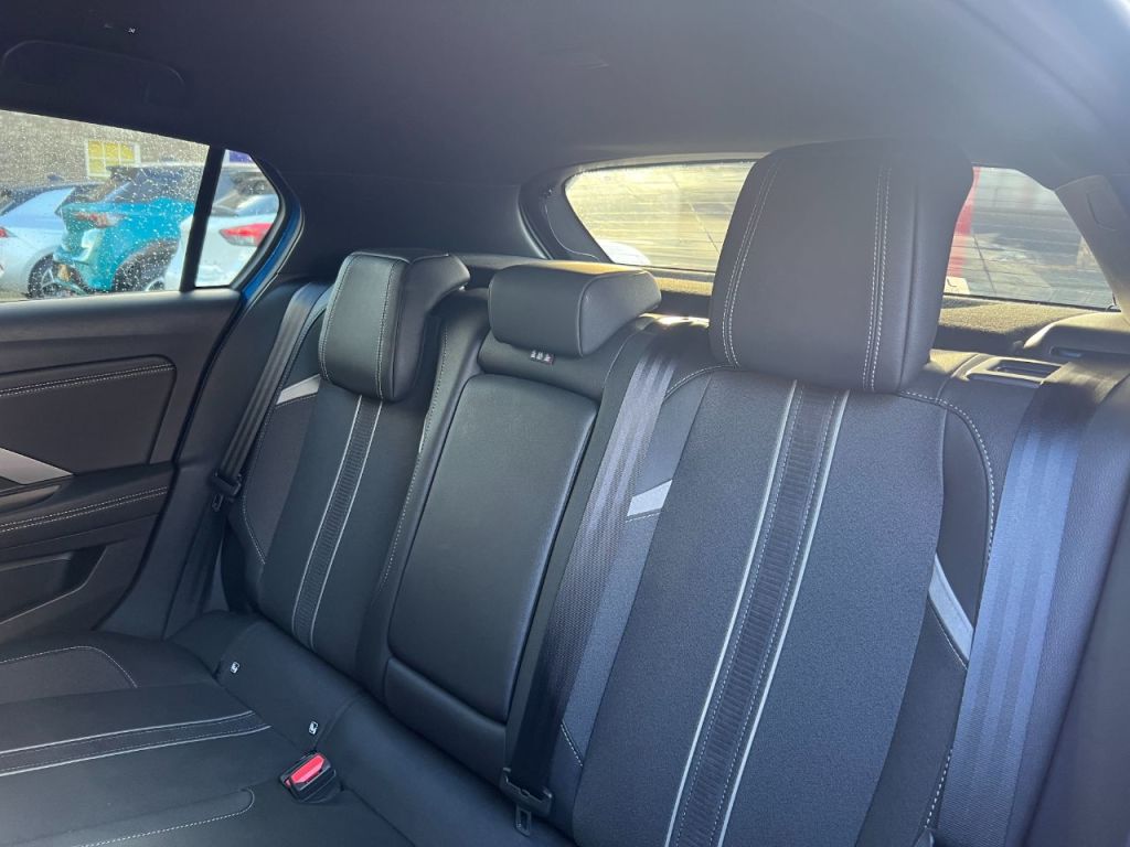 Used Vauxhall Astra 2023 for sale - 76836131: Photo 21