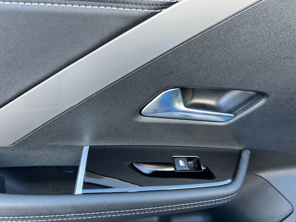 Used Vauxhall Astra 2023 for sale - 76836131: Photo 25