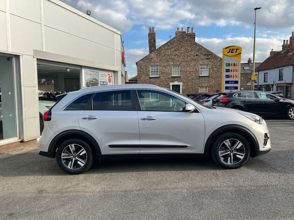 Used Kia Niro 2020 for sale - 76147234: Photo 8