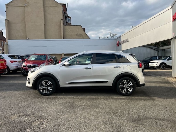 Used Kia Niro 2020 for sale - 76147234: Photo 9