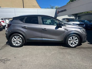 Used Renault Captur 2020 for sale - 78671627: Photo