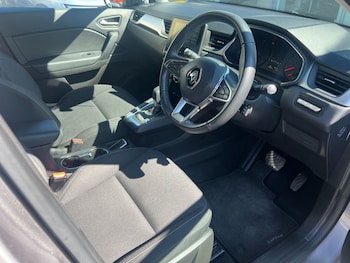 Used Renault Captur 2020 for sale - 78671627: Photo