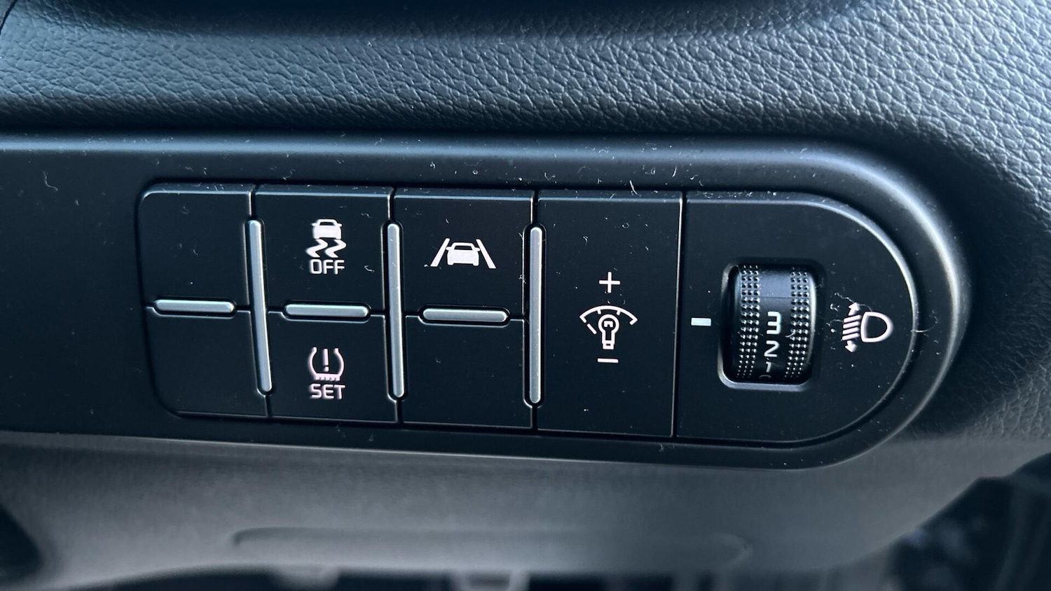 Used Kia XCeed 2023 for sale - 76484911: Photo 28