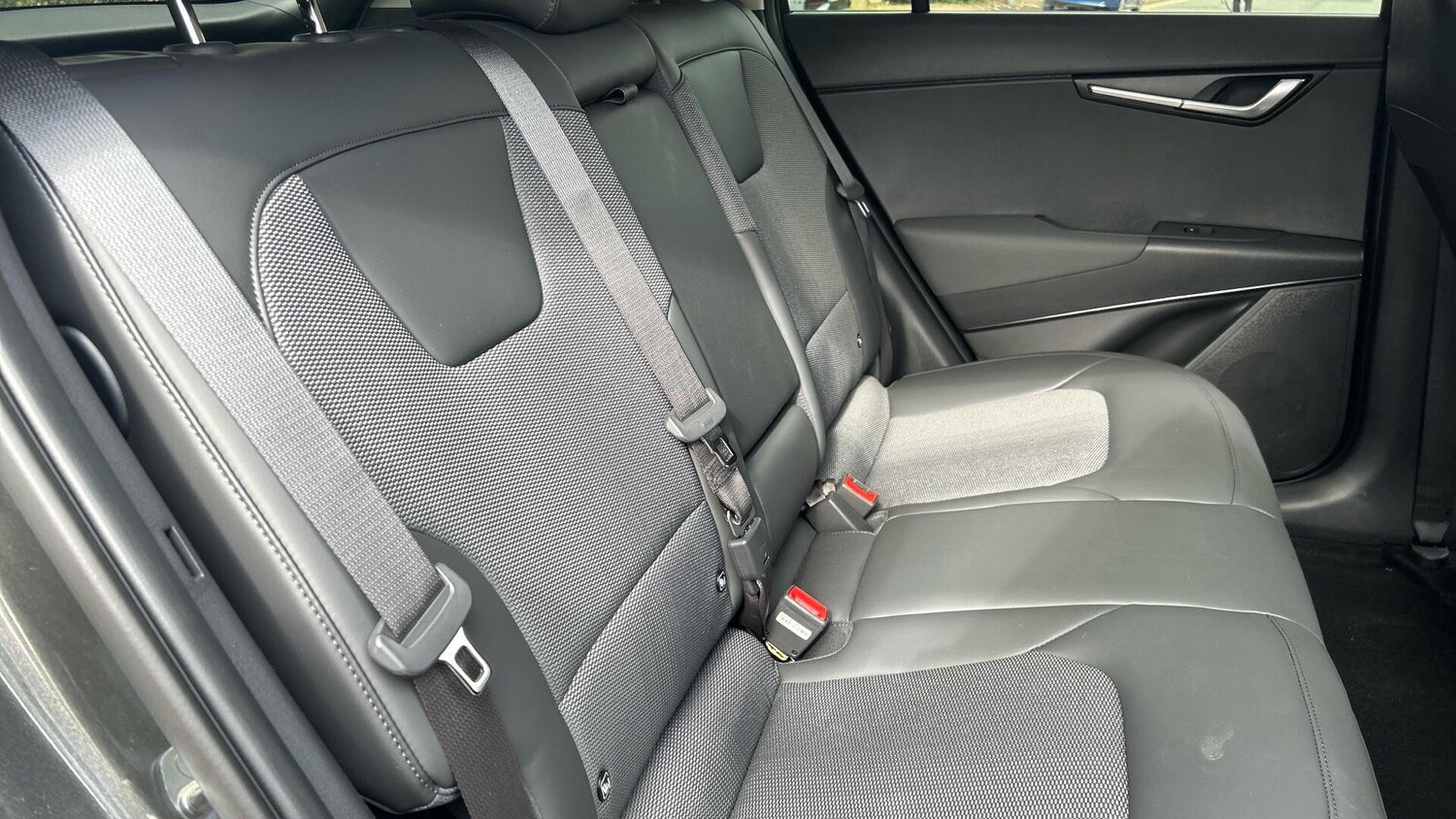 Used Kia Niro 2025 for sale - 76572947: Photo 21