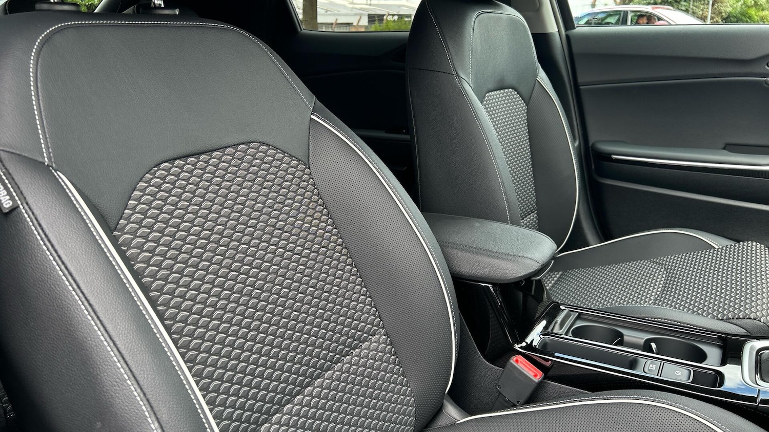 Used Kia XCeed 2025 for sale - 76337185: Photo 26