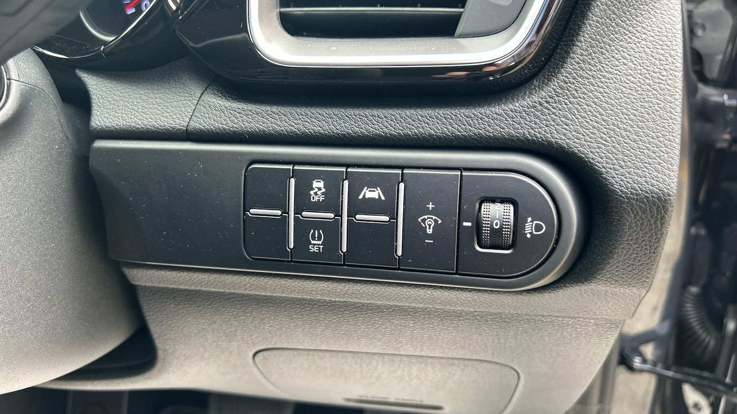 Used Kia XCeed 2025 for sale - 76337185: Photo 28