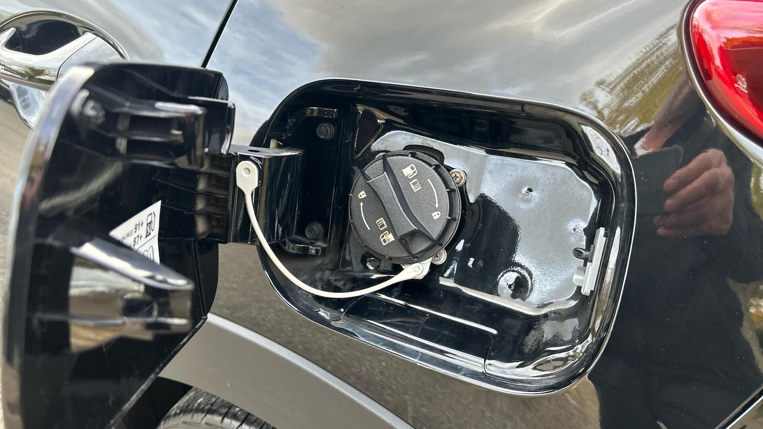 Used Kia Stonic 2023 for sale - 76336232: Photo 11