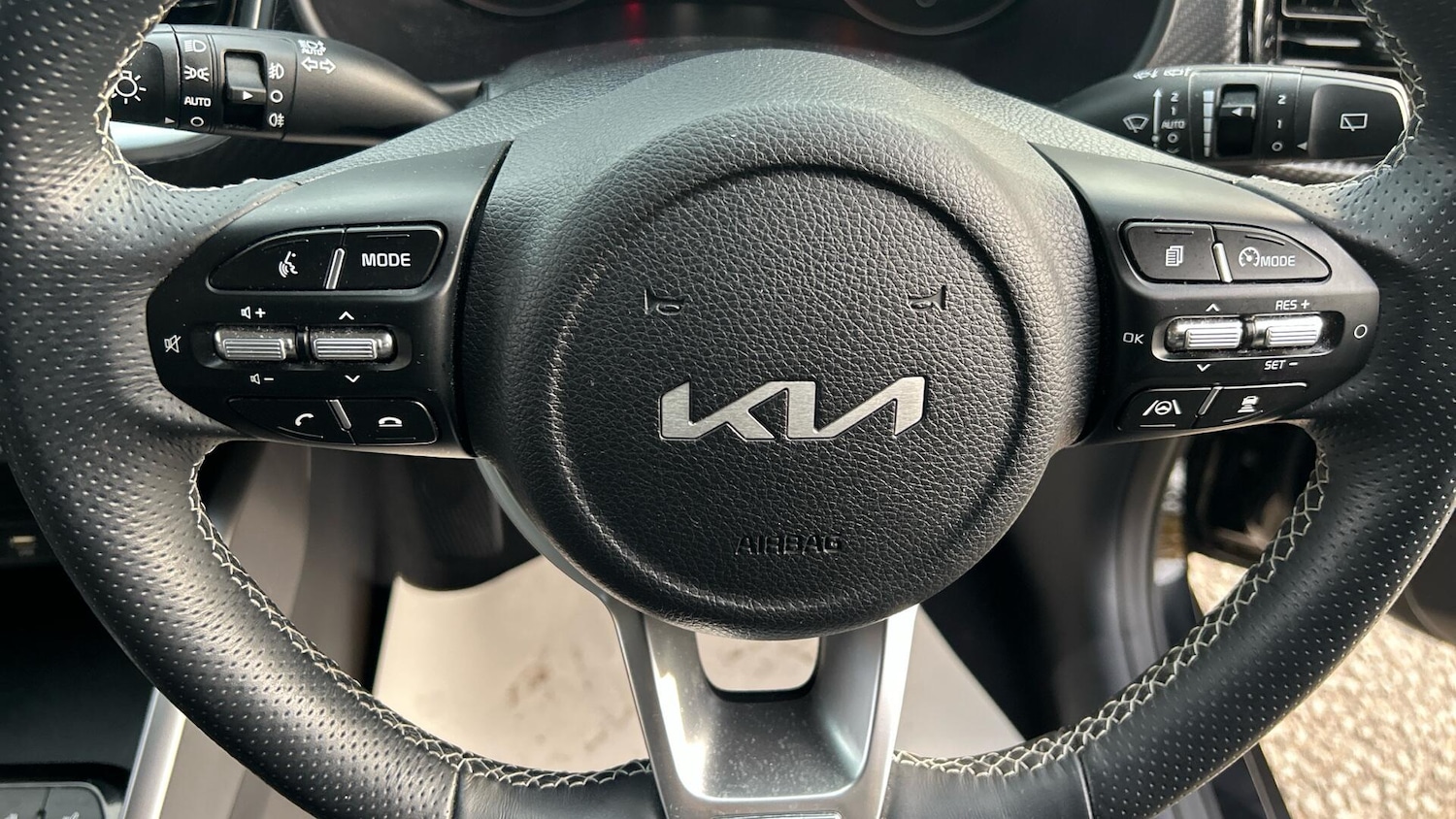 Used Kia Stonic 2023 for sale - 76336232: Photo 30