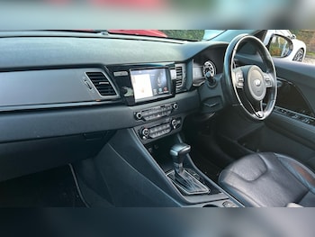 Used Kia Niro 2018 for sale - 76781644: Photo