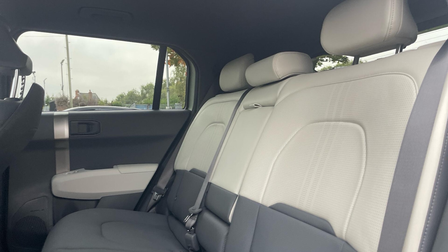 Used Kia EV3 2025 for sale - 77016435: Photo 30