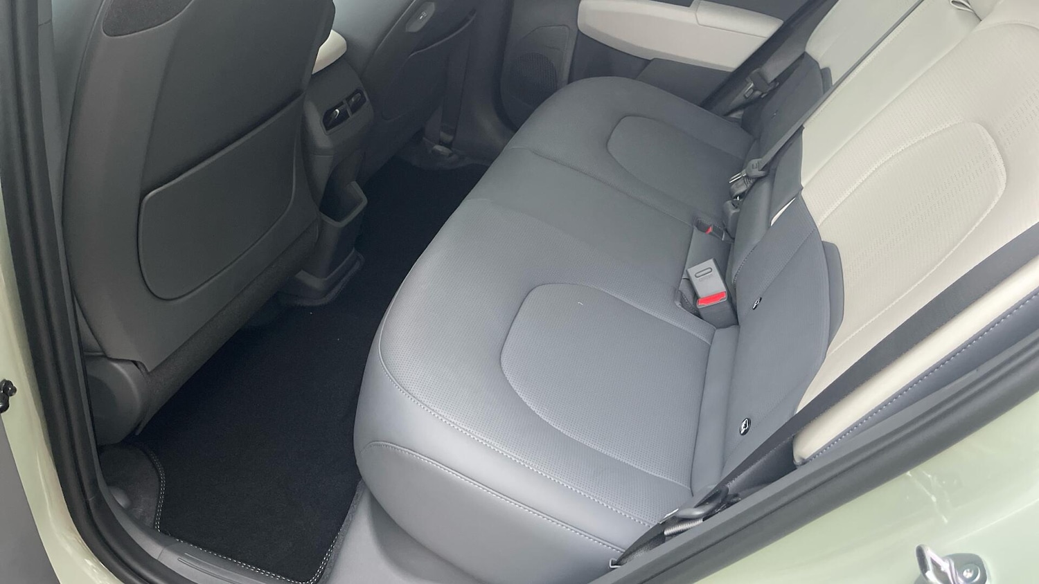 Used Kia EV3 2025 for sale - 77016435: Photo 32