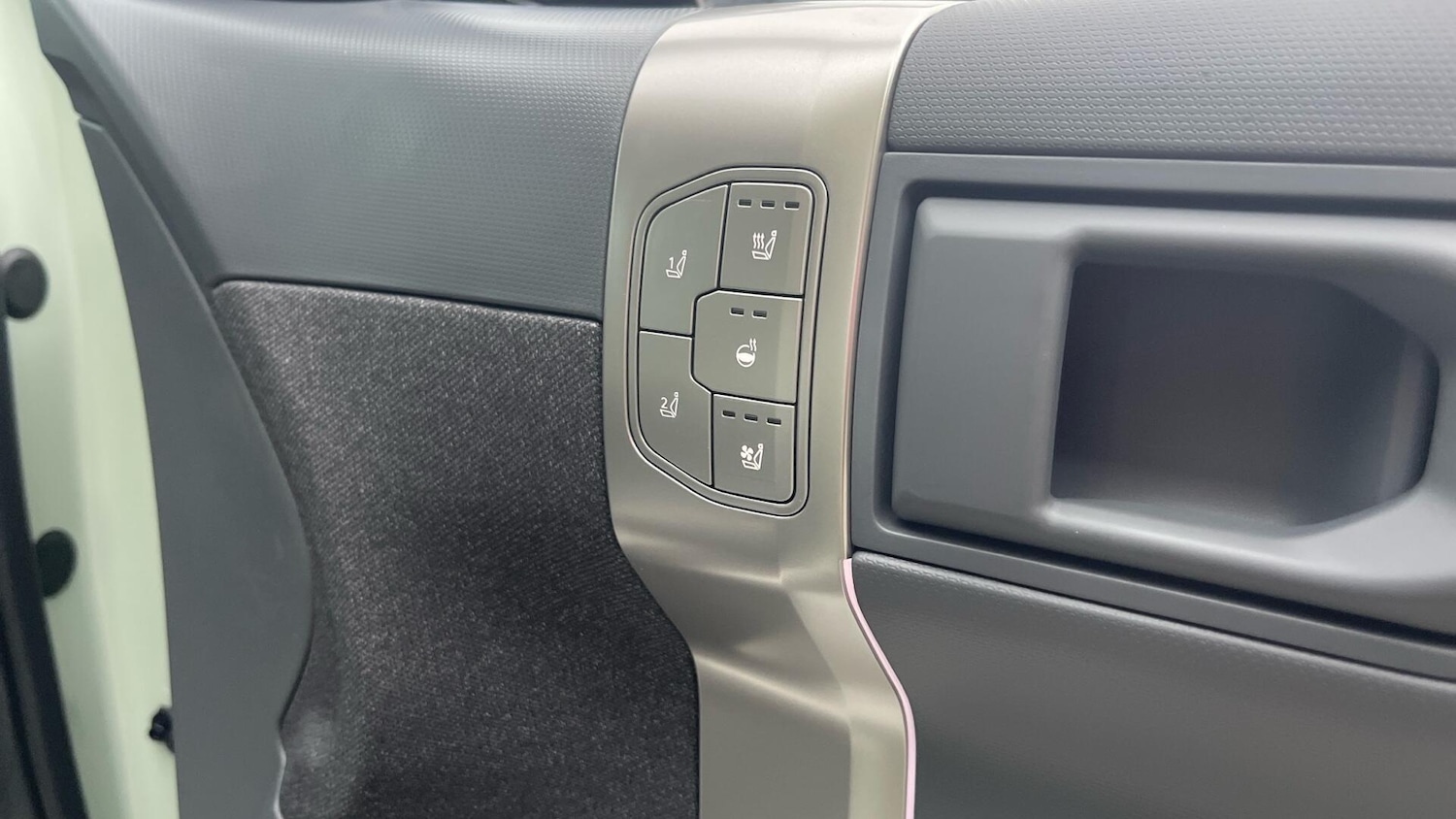 Used Kia EV3 2025 for sale - 77016435: Photo 41