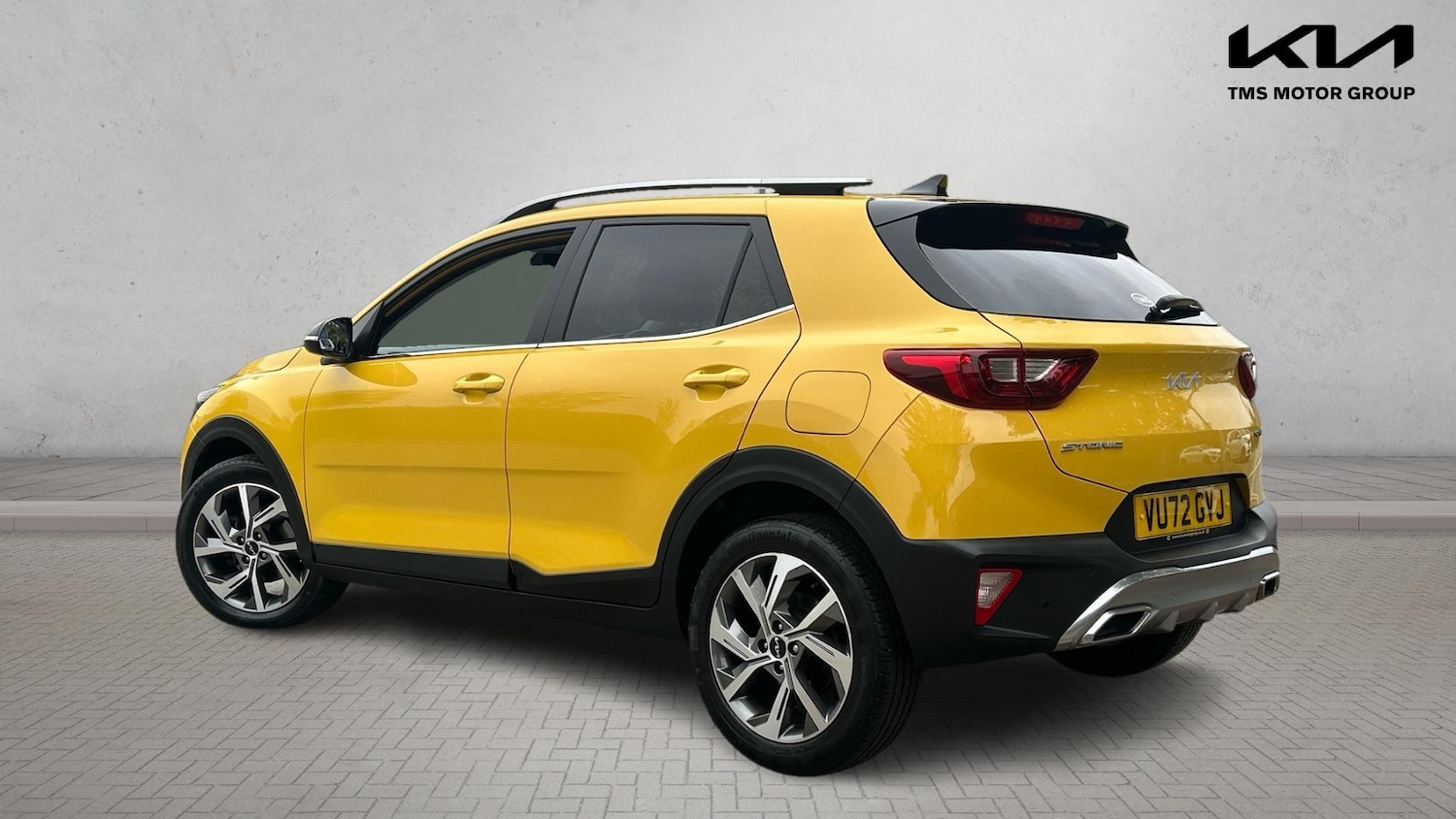 Used Kia Stonic 2022 for sale - 76337736: Photo 2