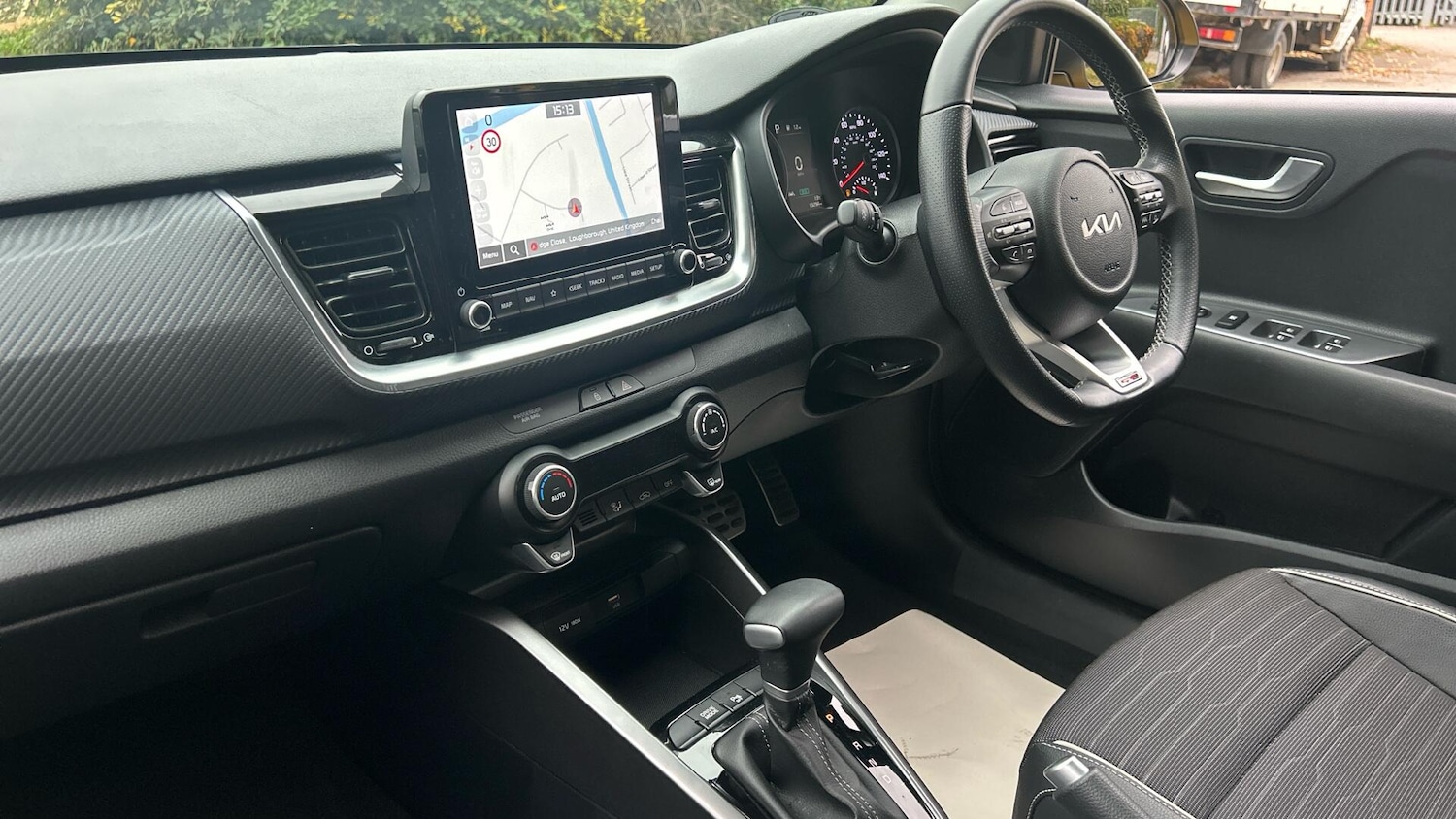 Used Kia Stonic 2022 for sale - 76337736: Photo 4