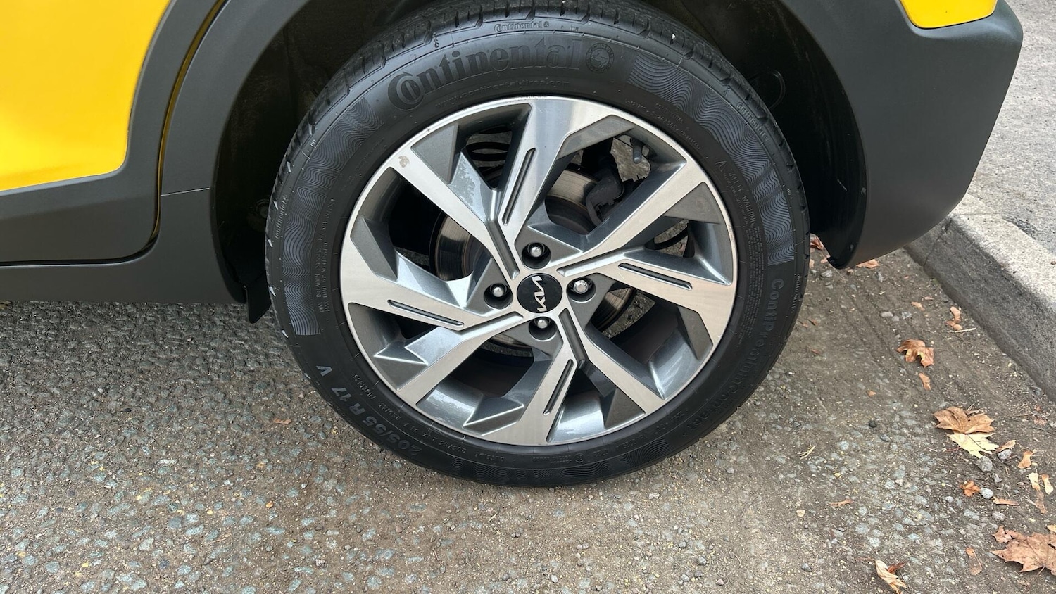 Used Kia Stonic 2022 for sale - 76337736: Photo 41