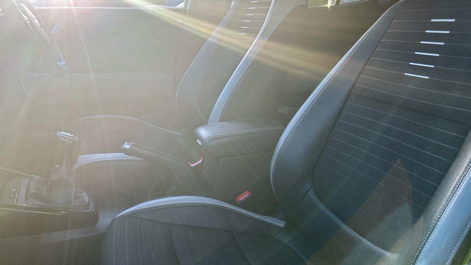 Used Kia Stonic 2018 for sale - 76380518: Photo 18