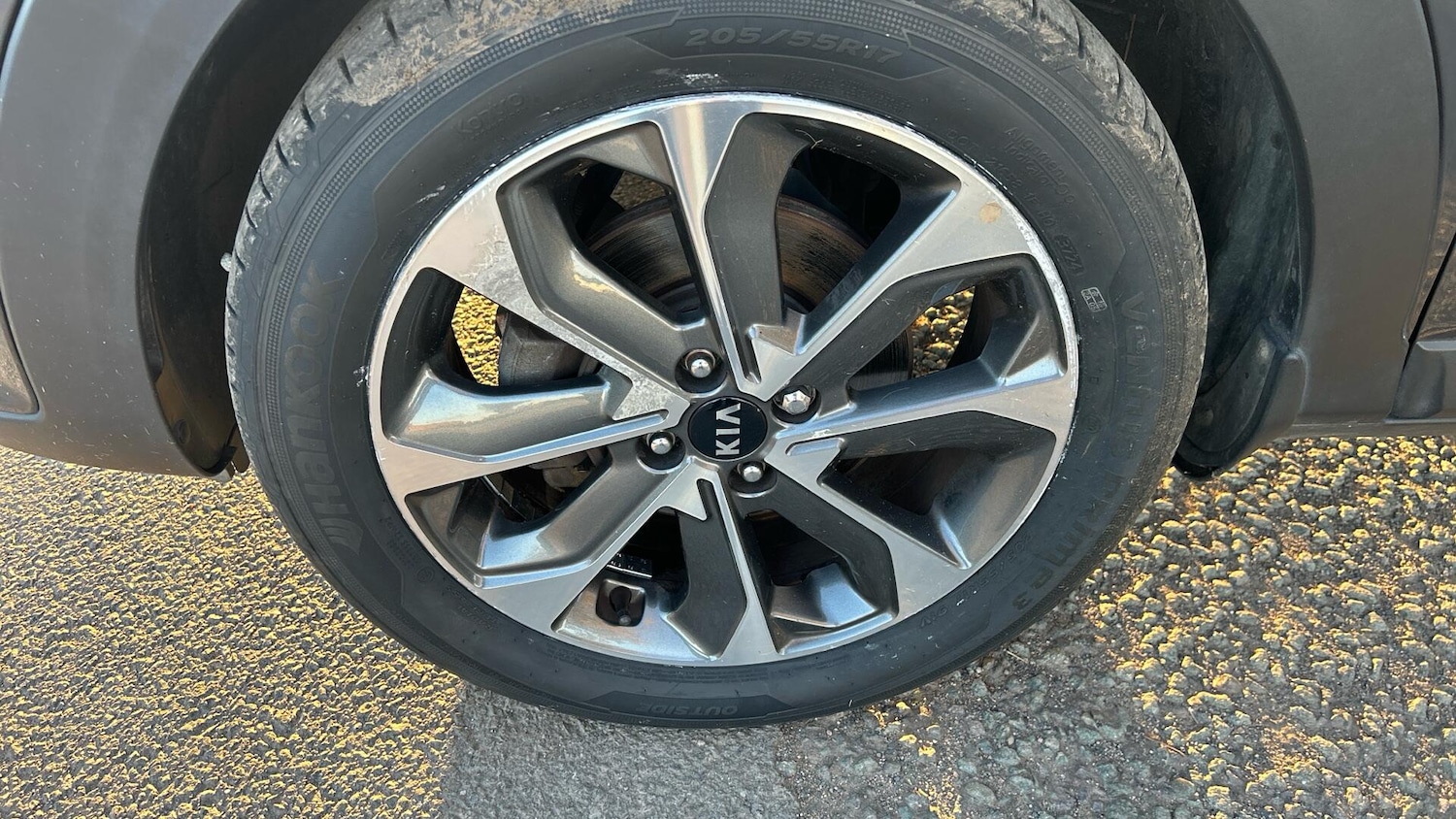 Used Kia Stonic 2018 for sale - 76380518: Photo 42