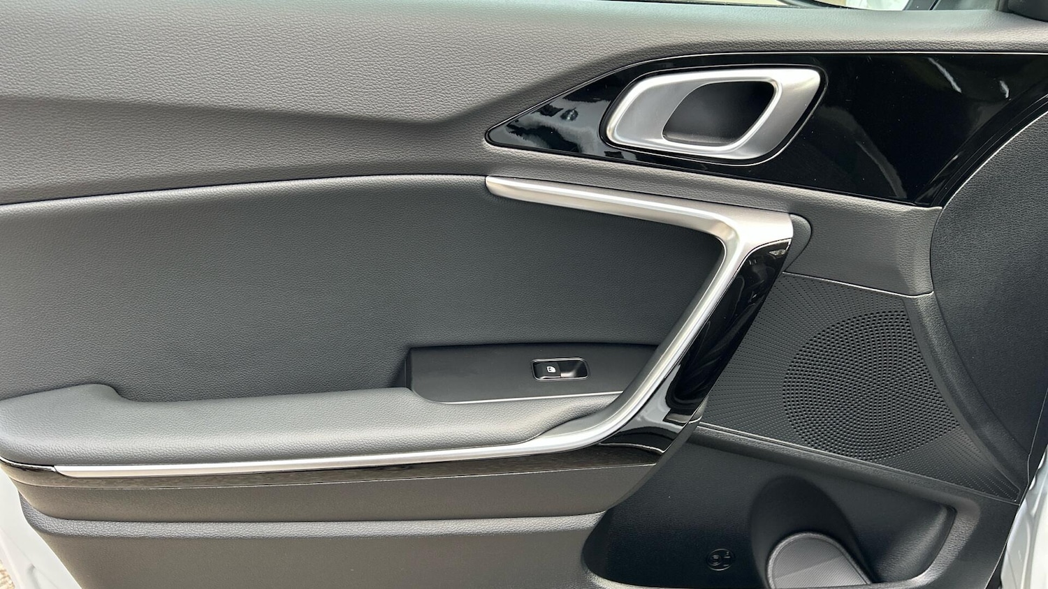 Used Kia XCeed 2025 for sale - 76823458: Photo 15