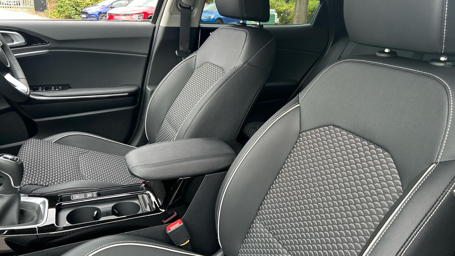 Used Kia XCeed 2025 for sale - 76377921: Photo 17