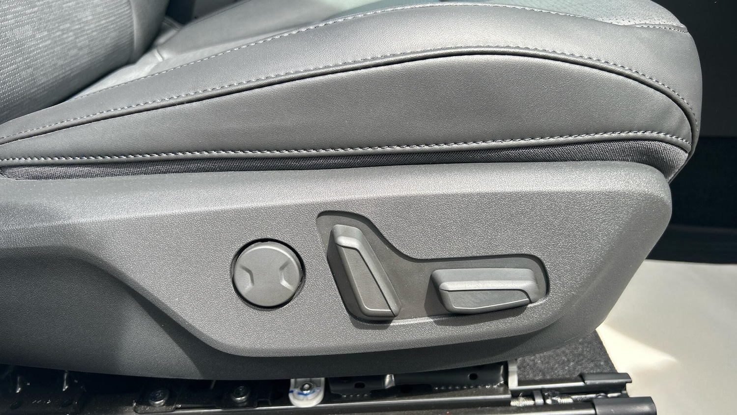 Used Kia Niro 2025 for sale - 76632873: Photo 31