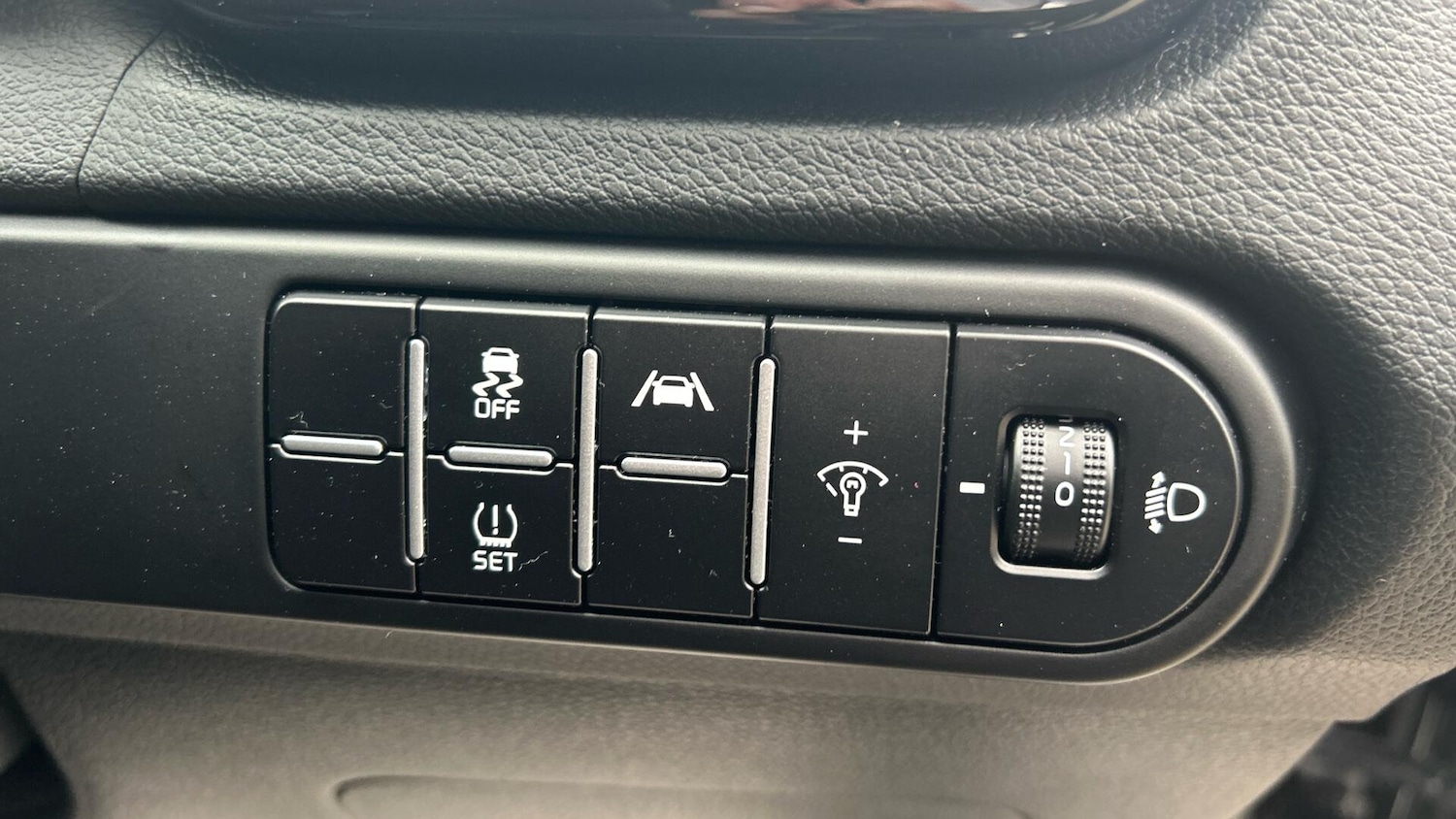 Used Kia XCeed 2025 for sale - 76573059: Photo 26