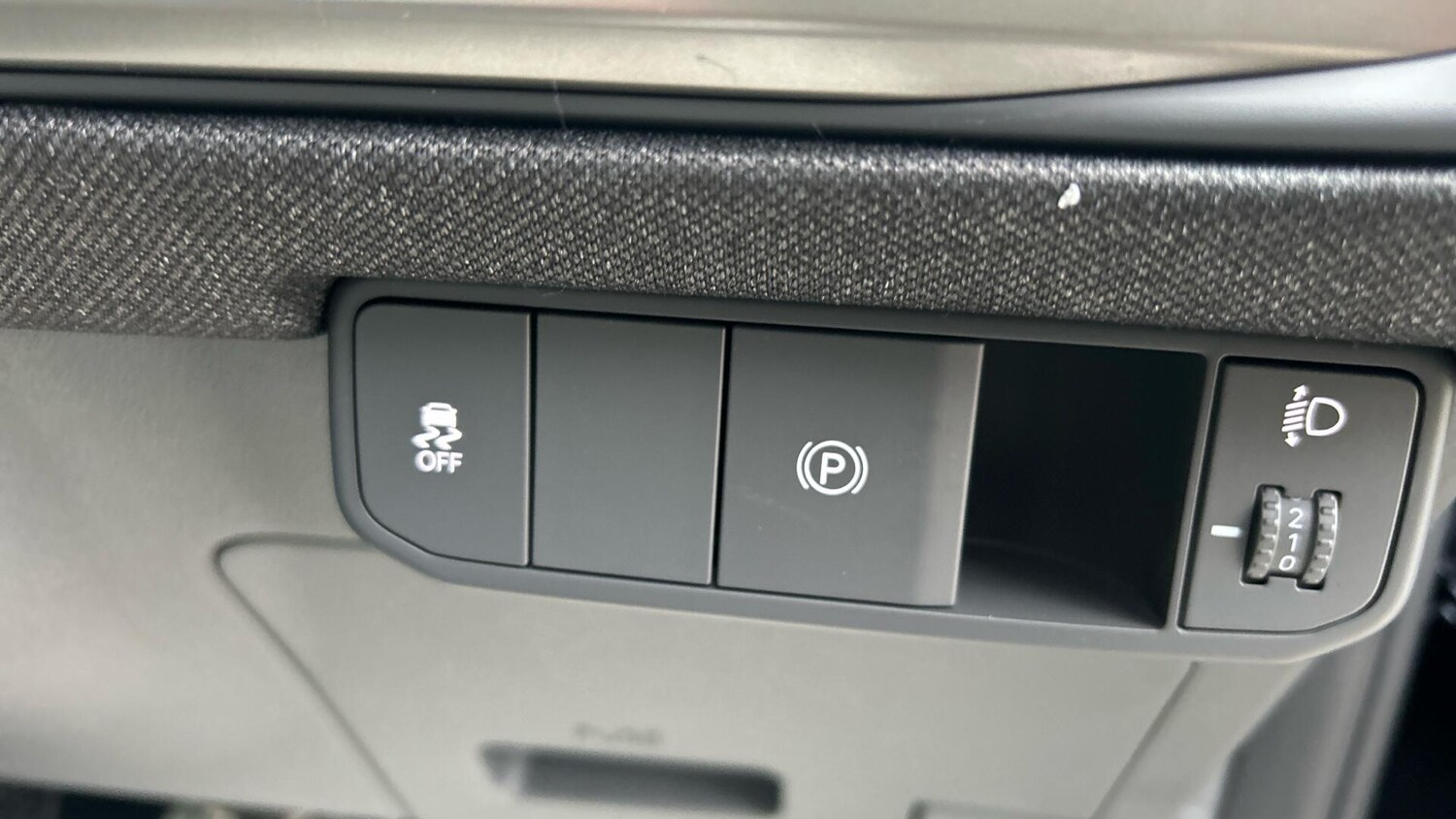 Used Kia EV3 2026 for sale - 77671504: Photo 31