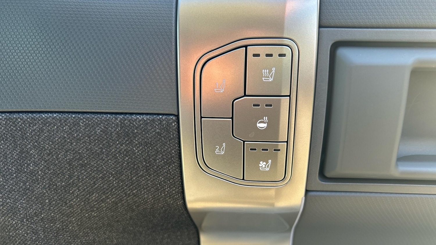 Used Kia EV3 2025 for sale - 77015656: Photo 30