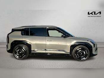 Used Kia EV3 2025 for sale - 77015656: Photo