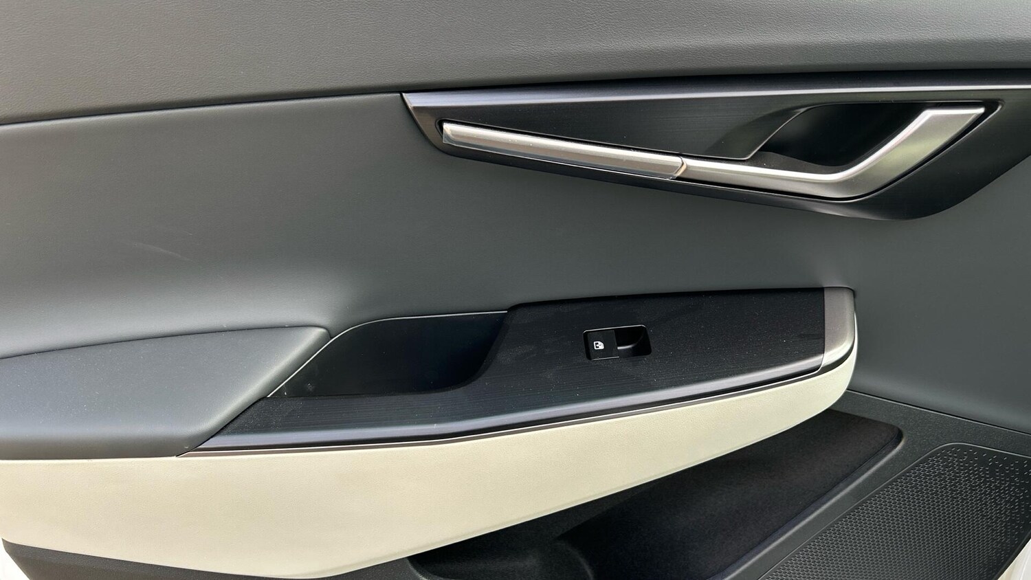 Used Kia EV6 for sale - 77670762: Photo 12