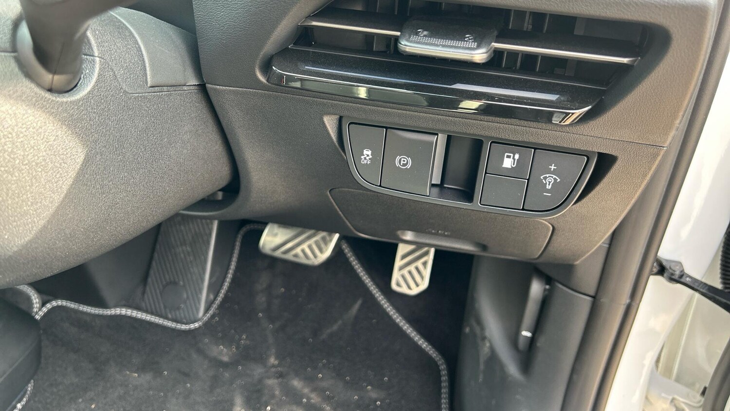 Used Kia EV6 for sale - 77670762: Photo 24