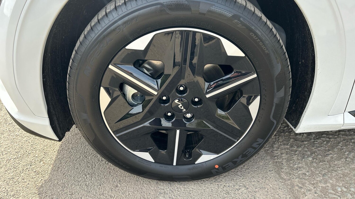 Used Kia EV6 for sale - 77670762: Photo 35