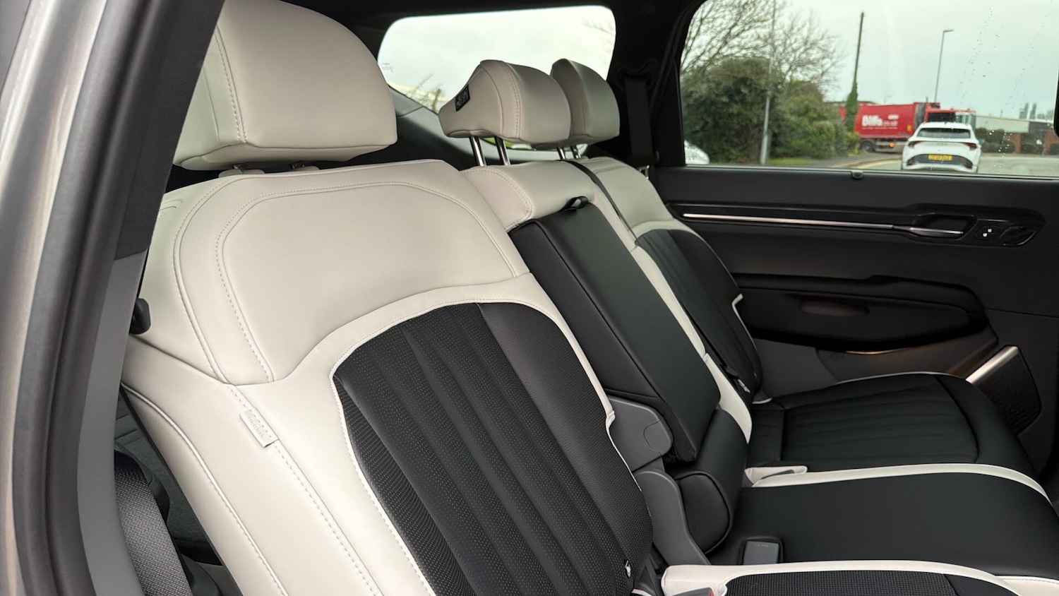 Used Kia EV9 2025 for sale - 77016712: Photo 42