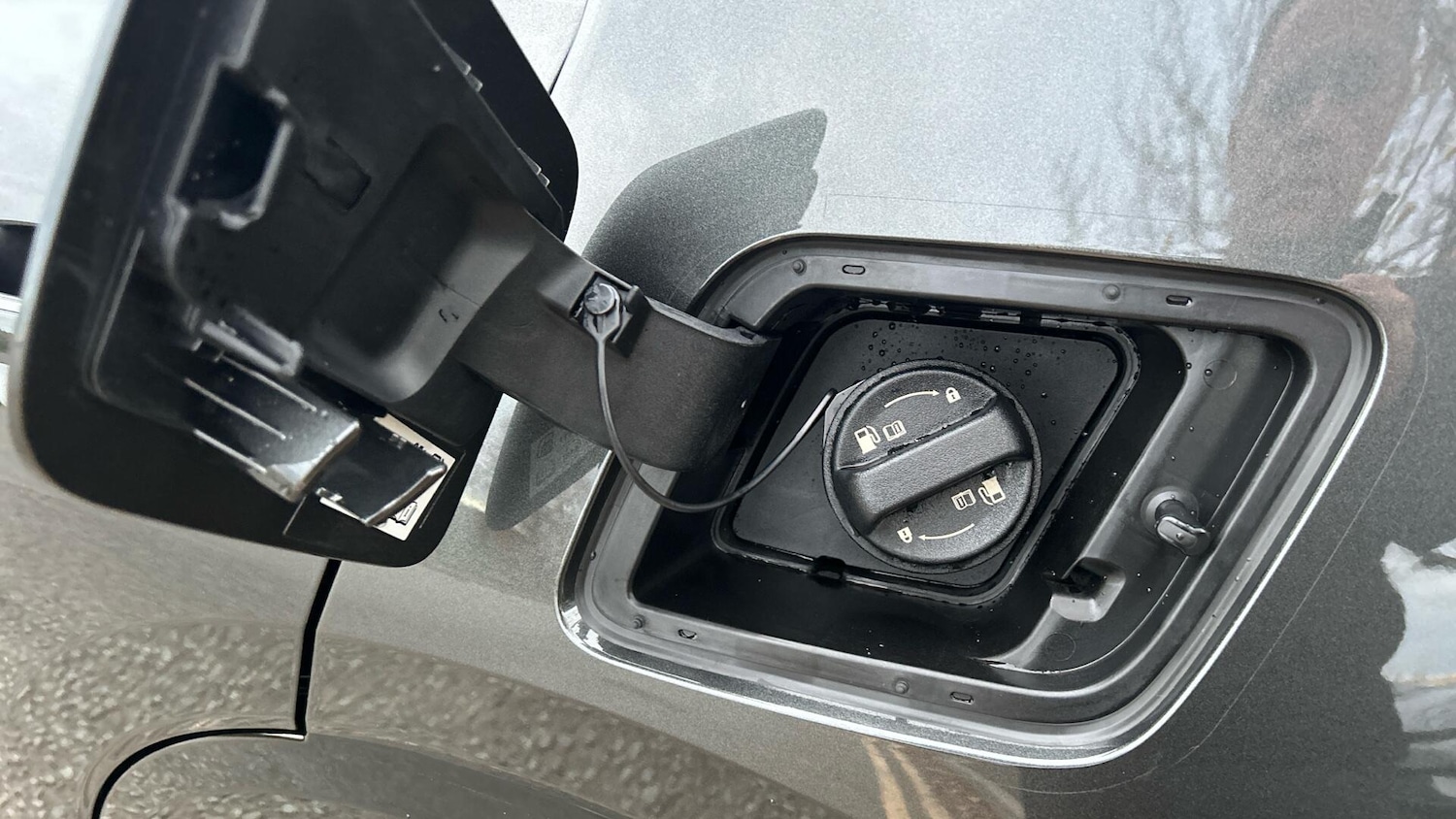 Used Kia Niro 2025 for sale - 77330335: Photo 8