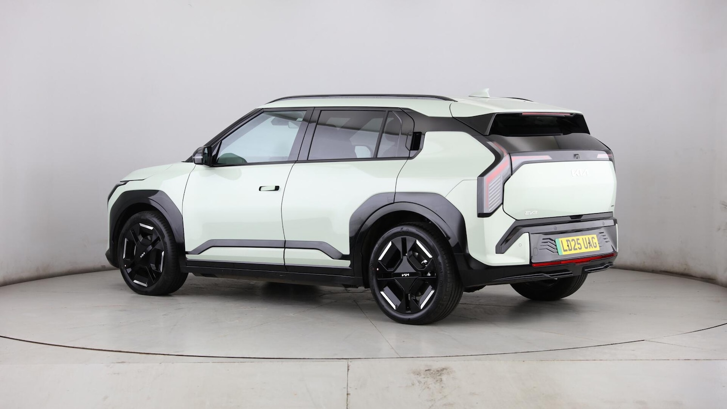 Used Kia EV3 2025 for sale - 77574194: Photo 2