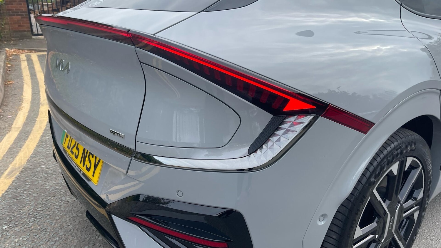 Used Kia EV6 for sale - 76632988: Photo 24